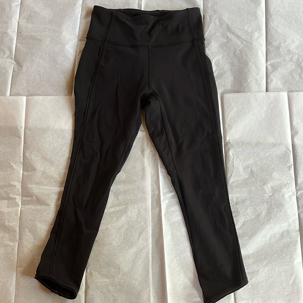 Women/ teen black lululemon leggings #3